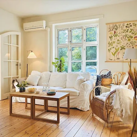 1645-graested-udsholt-strandvej-101 * Græsted